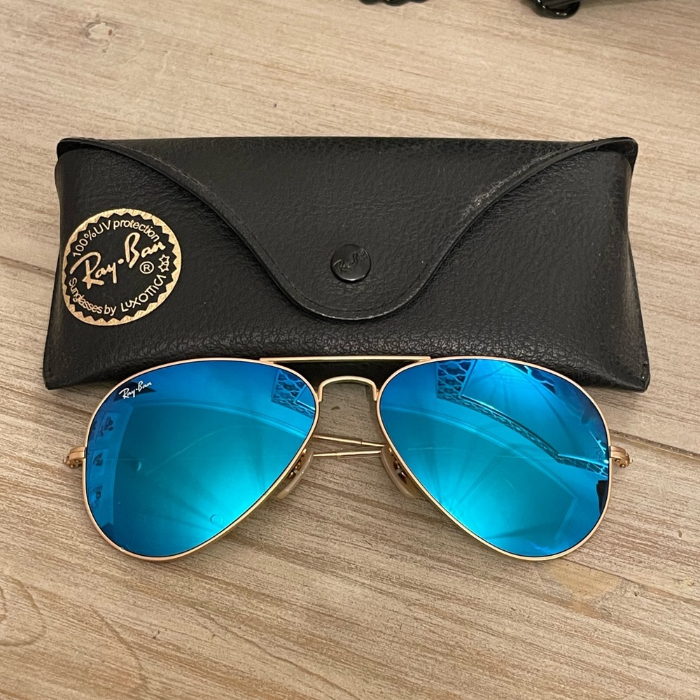 Ray ban aviator flash lens